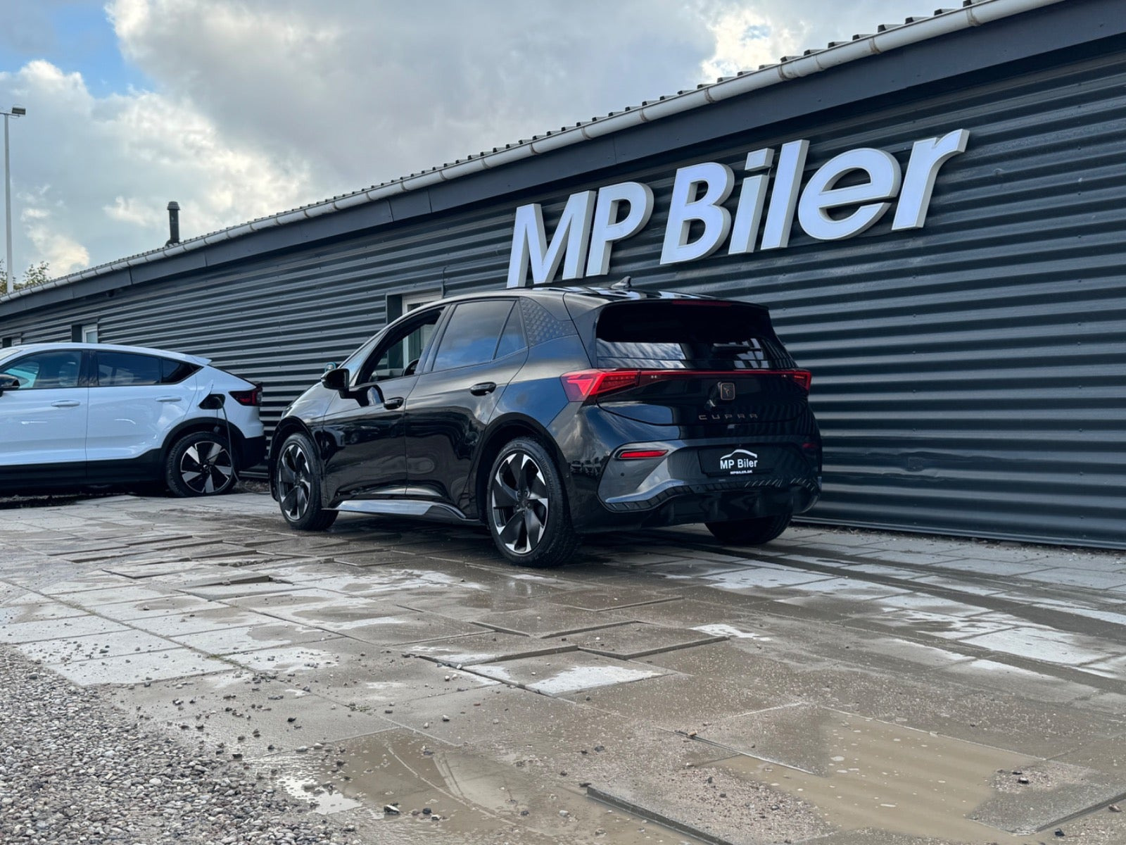 Sort Cupra Born fra 2026