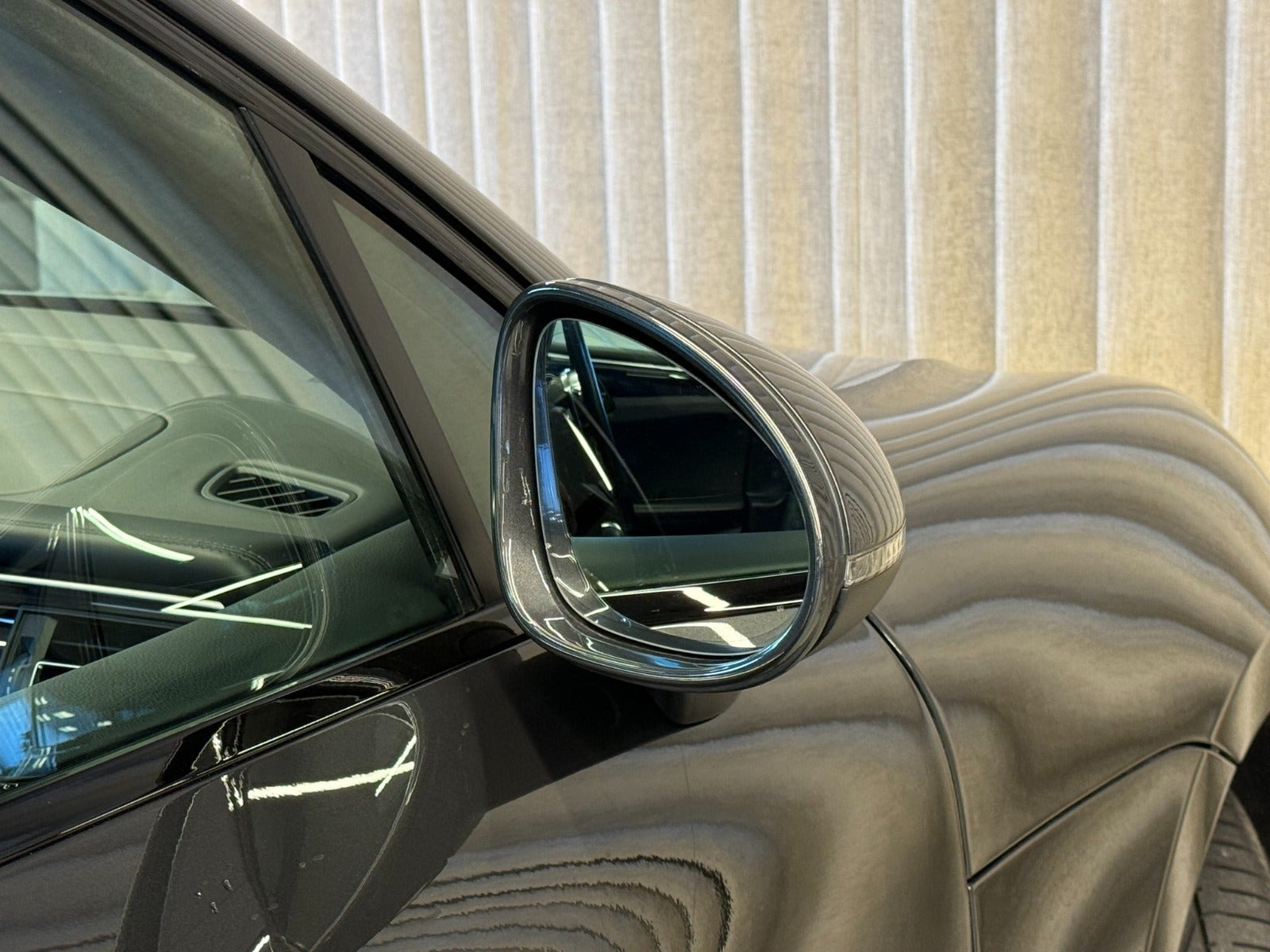 Grå Porsche Macan S fra 2020