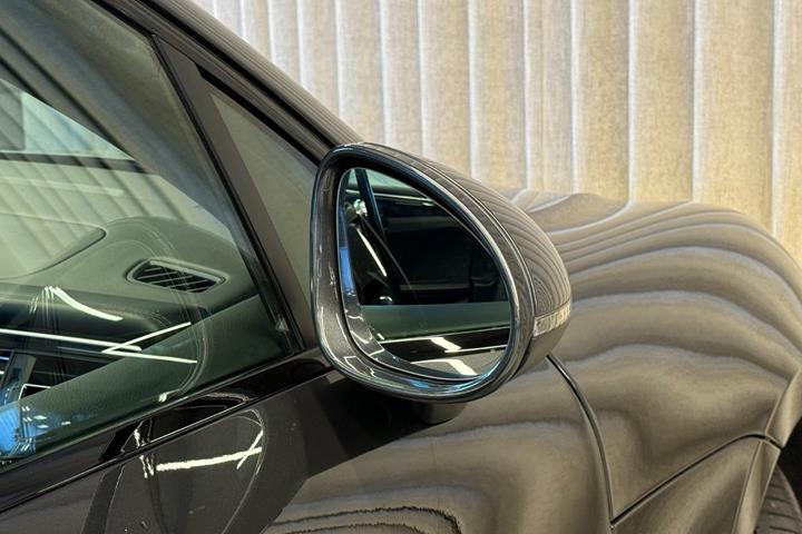 Grå Porsche Macan S fra 2020
