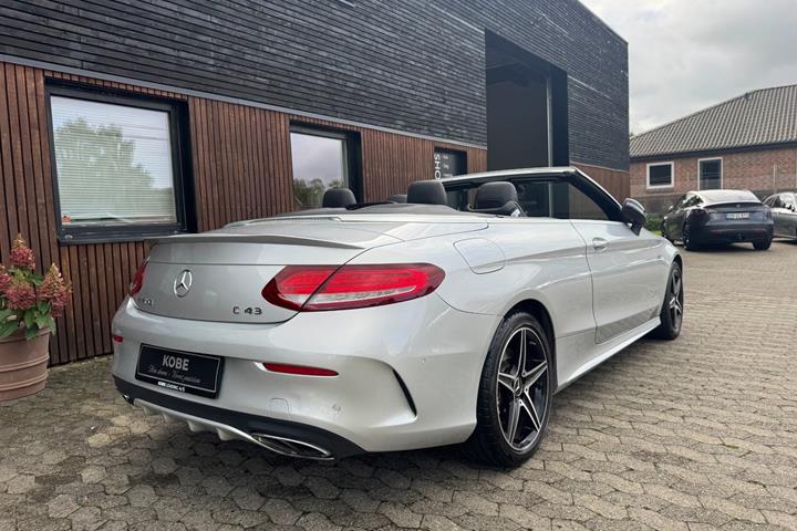 Sølv Mercedes C43 fra 2017