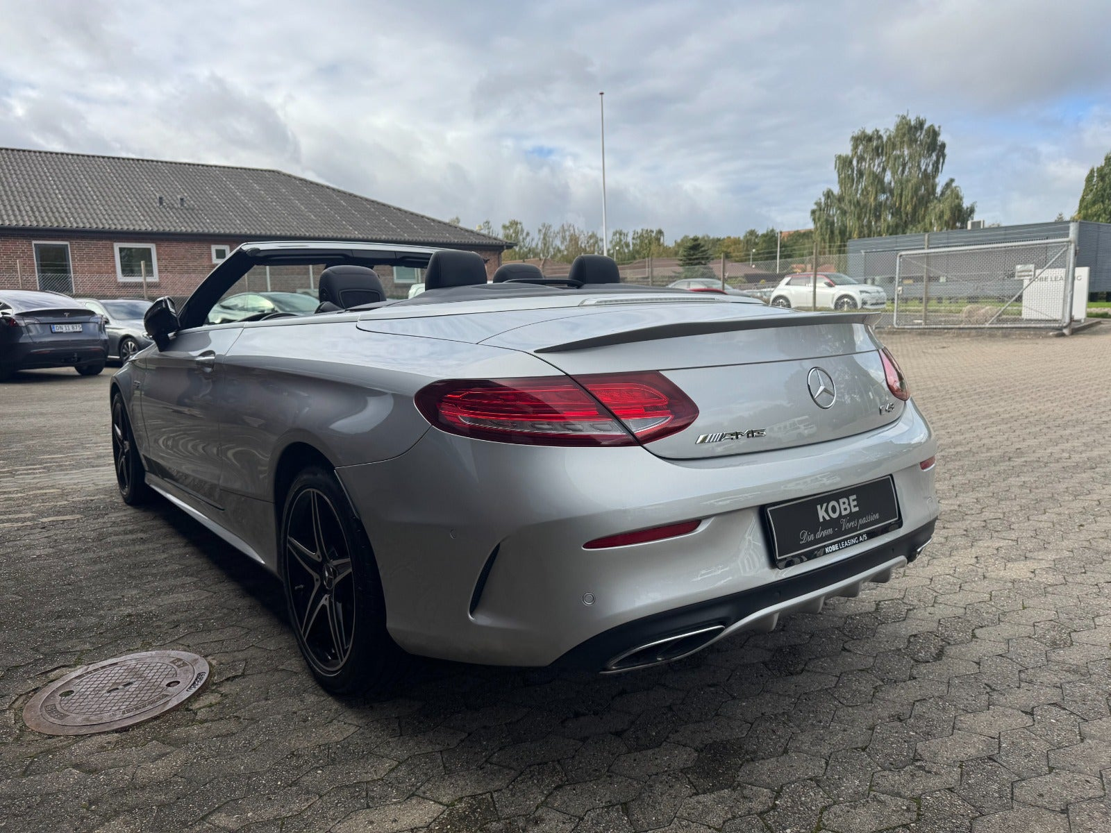Sølv Mercedes C43 fra 2017