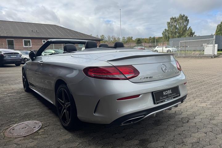 Sølv Mercedes C43 fra 2017