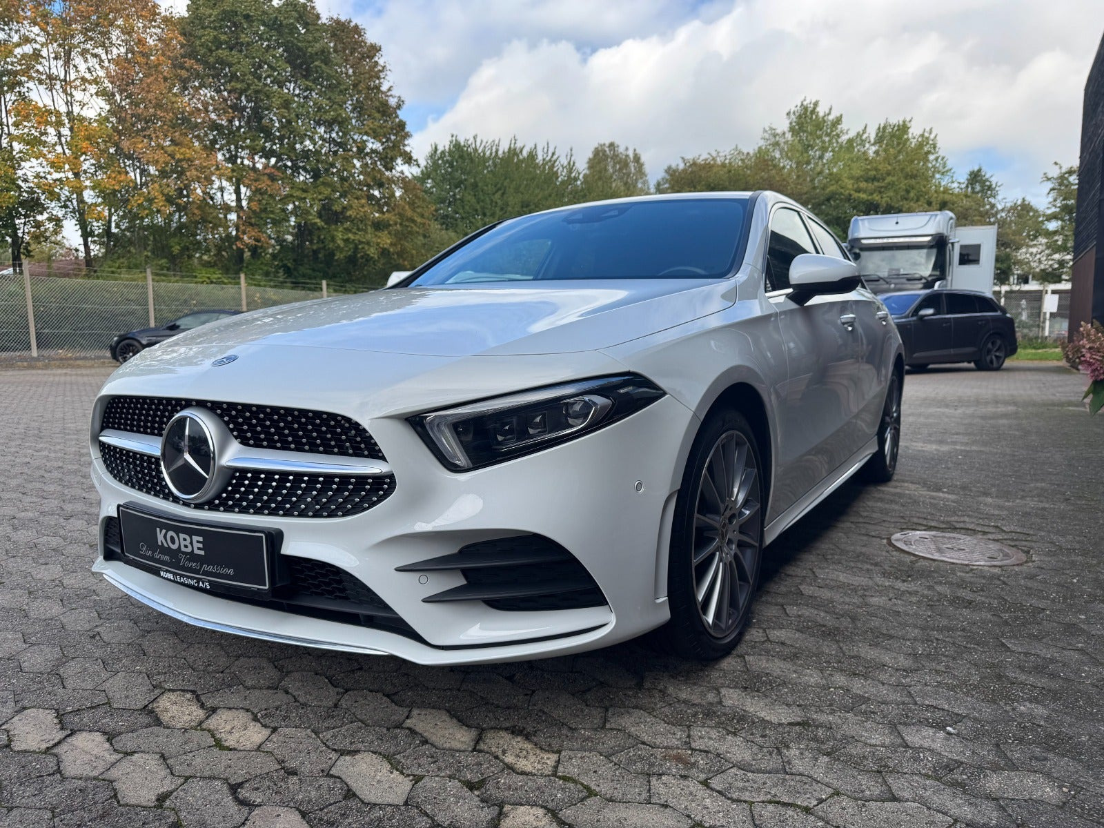 Hvid Mercedes A250 e fra 2022