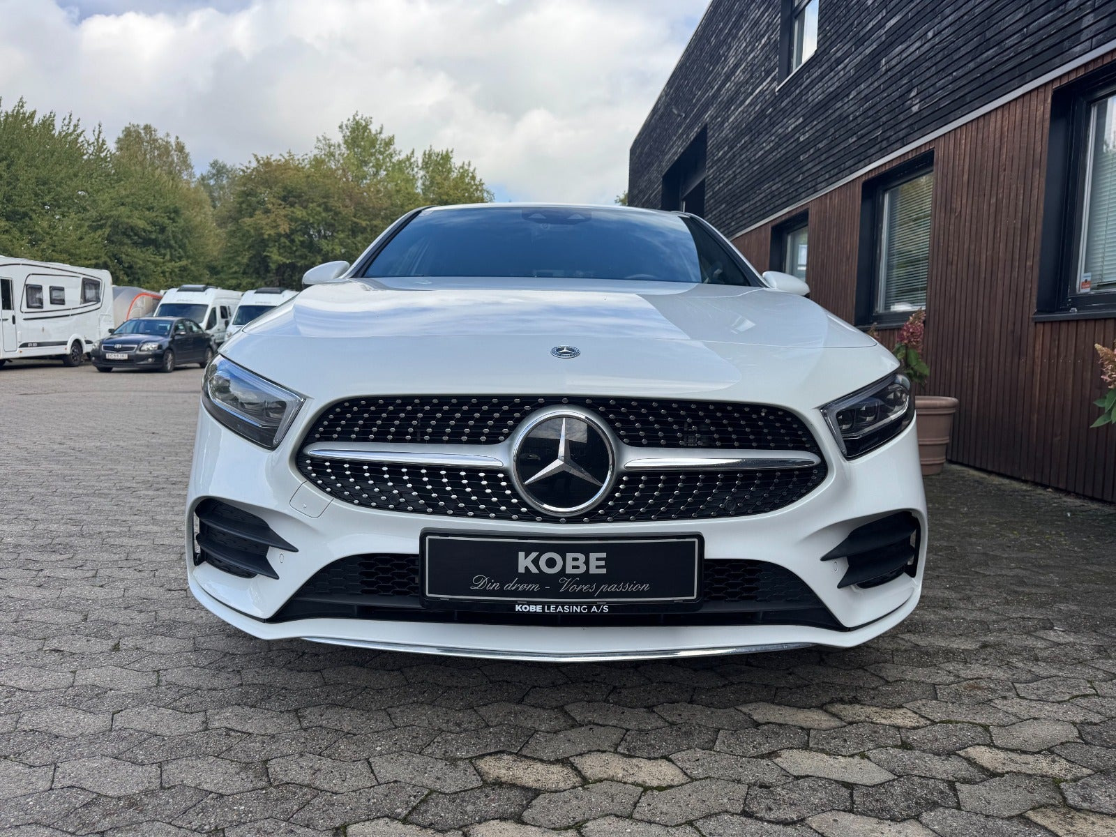 Hvid Mercedes A250 e fra 2022