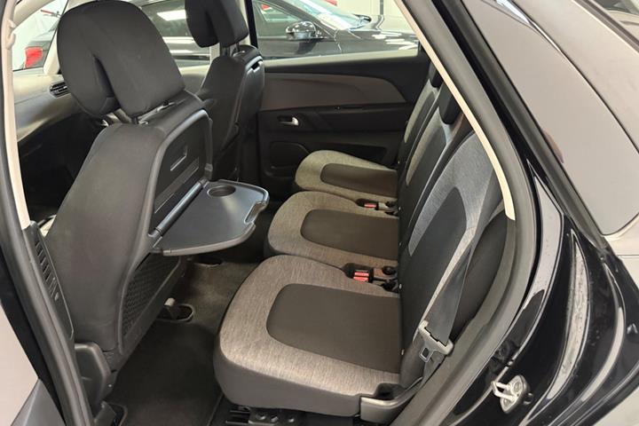 Sort Citroën C4 SpaceTourer fra 2020
