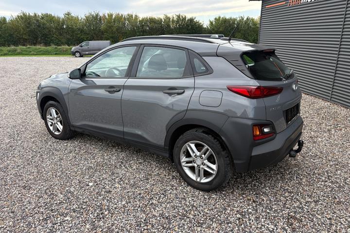 Grå Hyundai Kona fra 2020