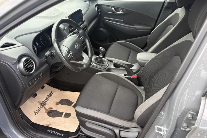 Grå Hyundai Kona fra 2020