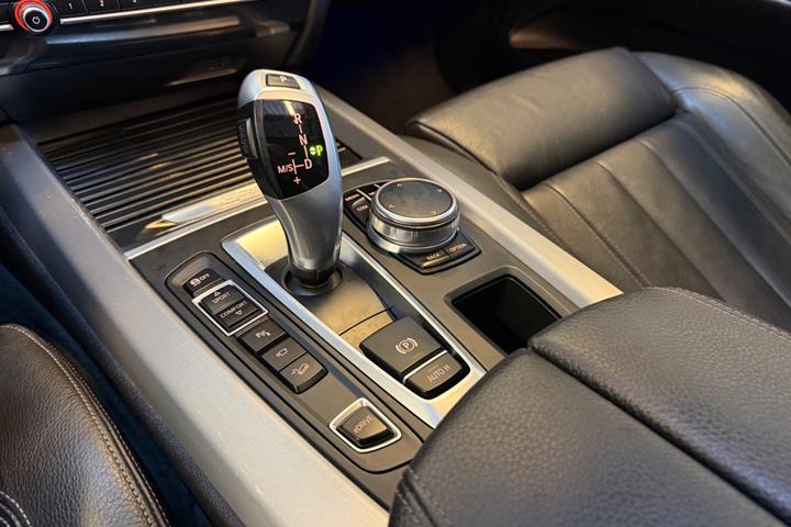 undefined BMW X5 fra 2017