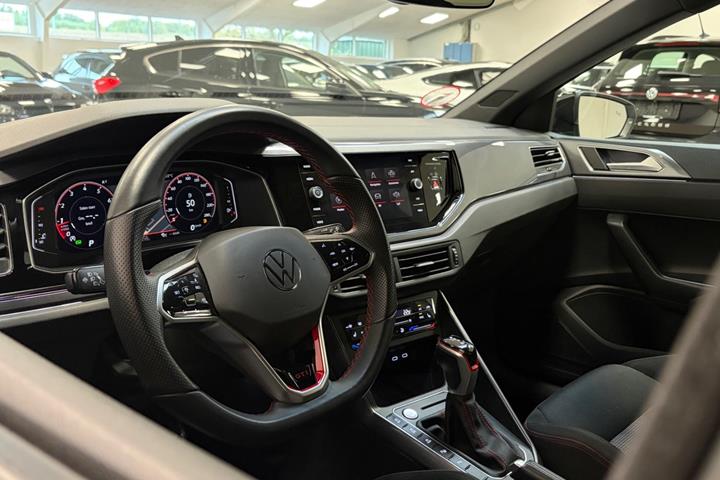 Hvid VW Polo fra 2022