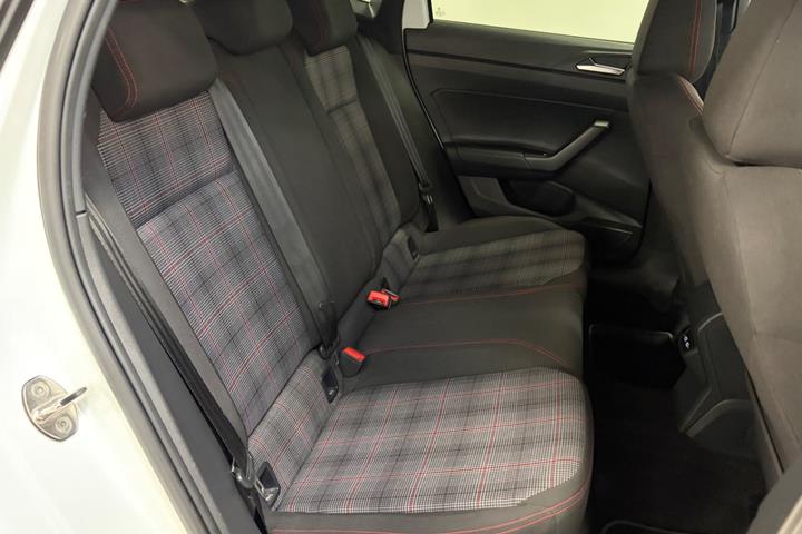 Hvid VW Polo fra 2022
