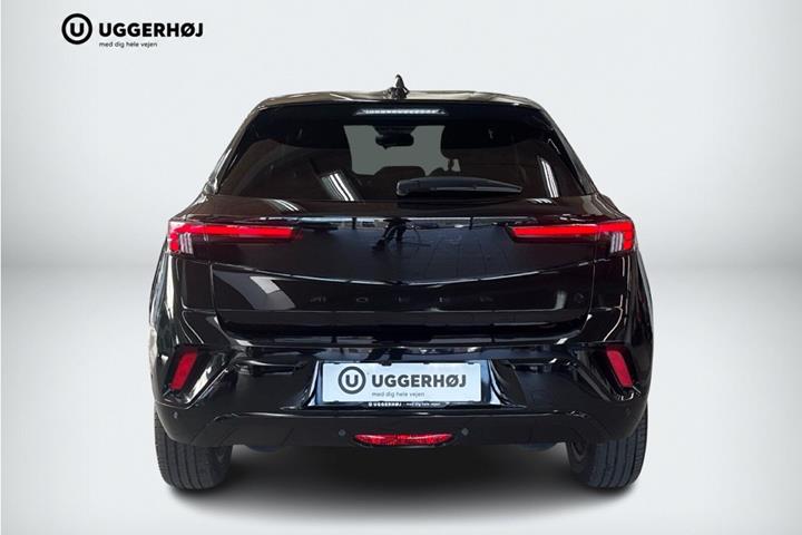 Sort Opel Mokka-e fra 2025