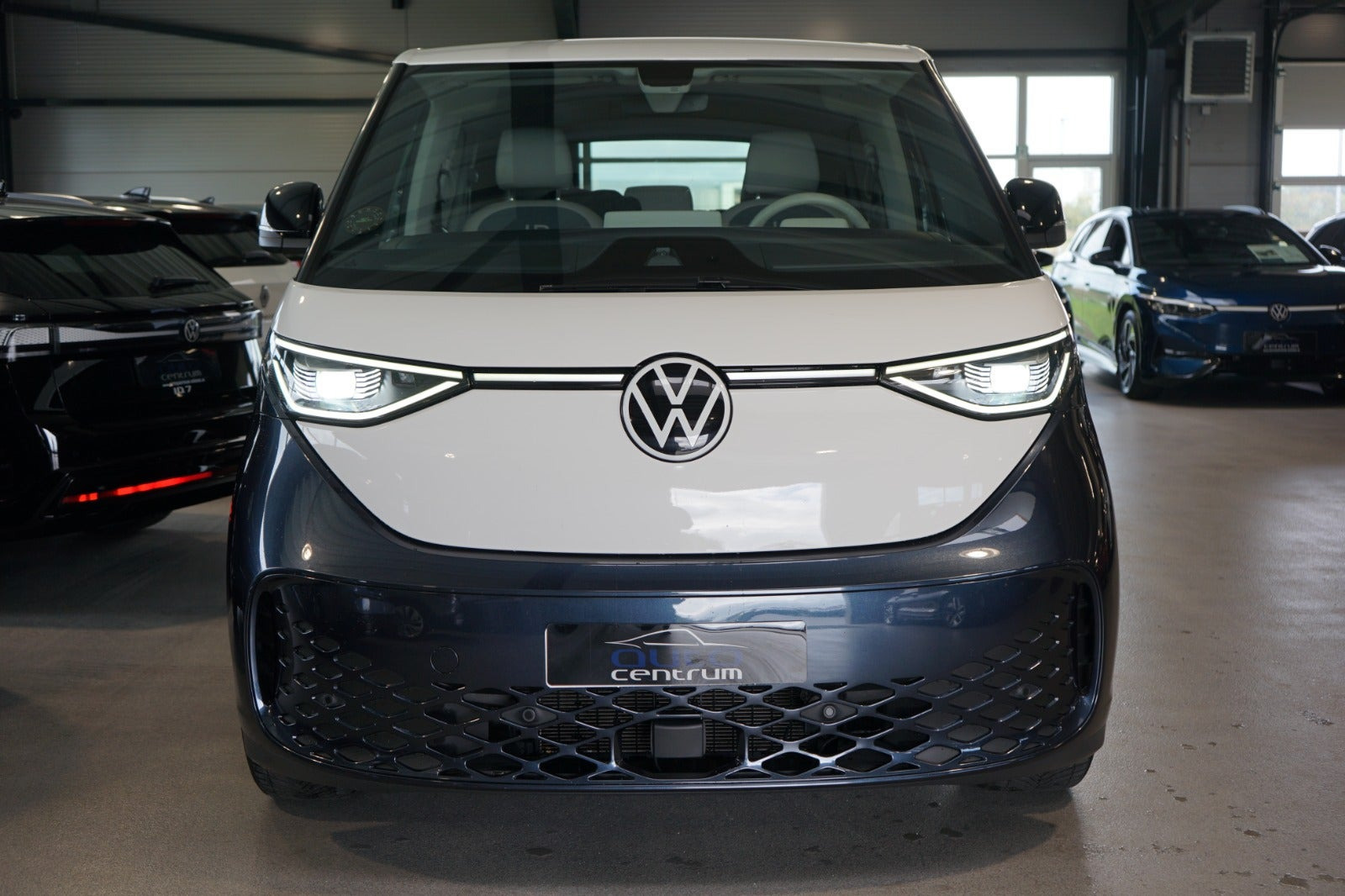 Blå VW ID.Buzz fra 2023