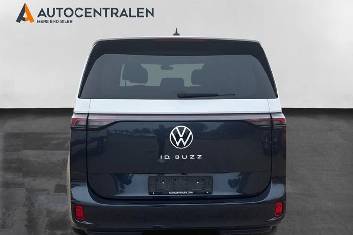 Blå VW ID.Buzz fra 2024