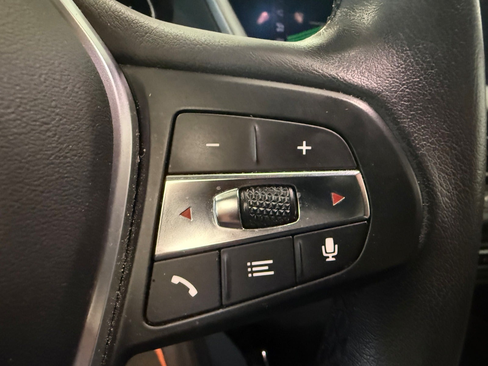 Sort BMW 120d fra 2020