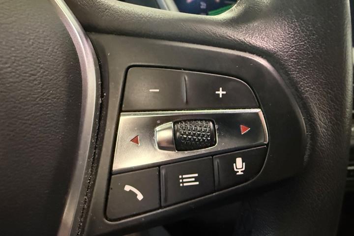 Sort BMW 120d fra 2020