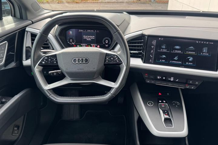 Hvid Audi Q4 e-tron fra 2022
