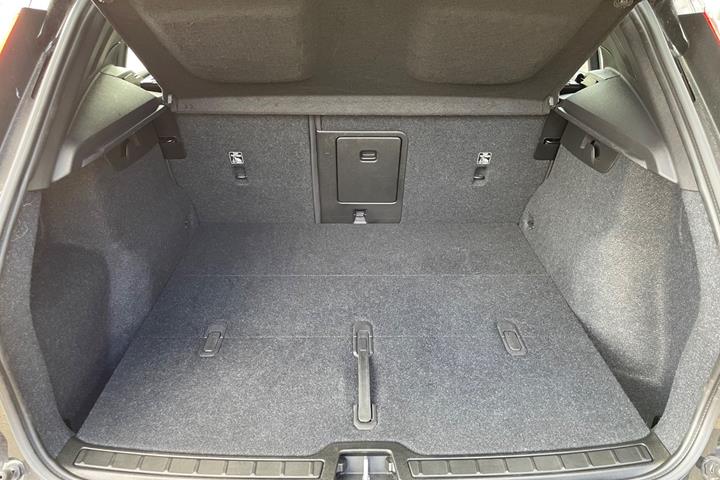 Sort Volvo XC40 fra 2023