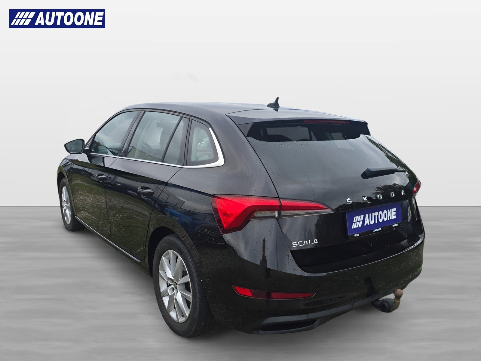 Sort Skoda Scala fra 2020