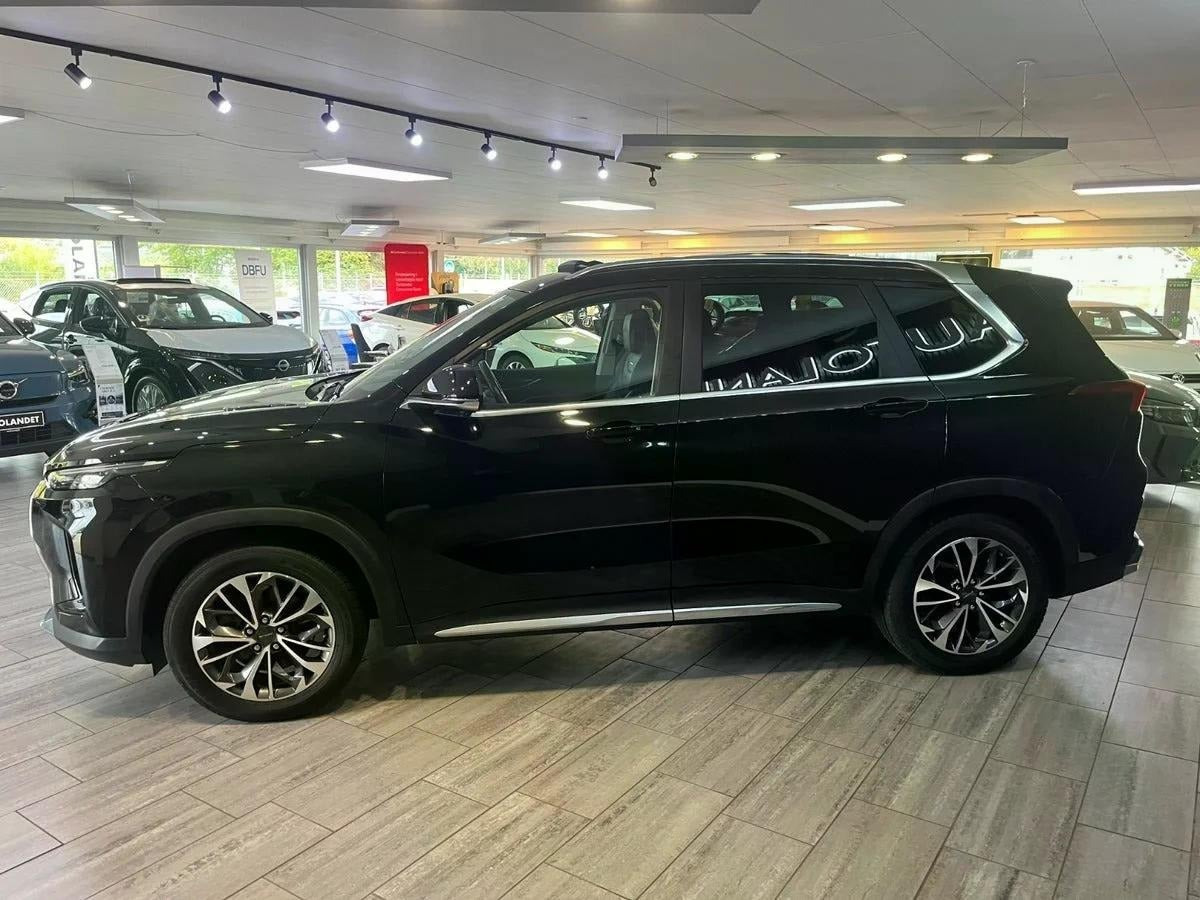 Sort Maxus Euniq6 fra 2022