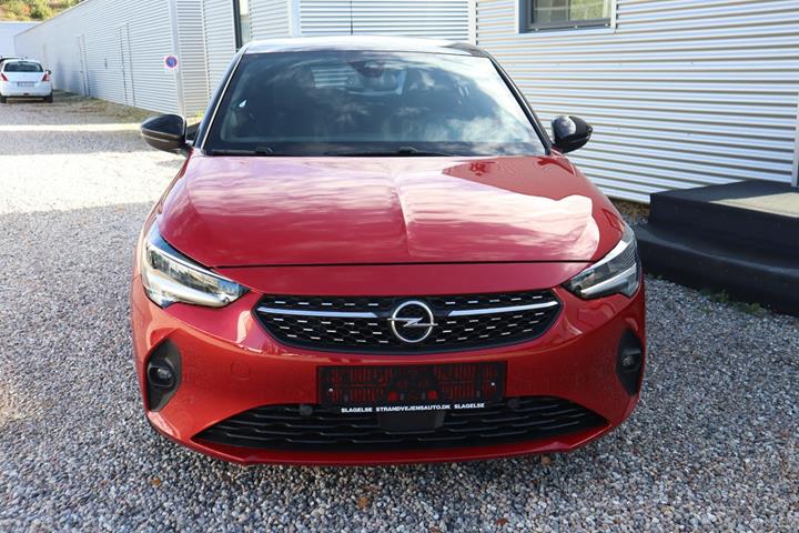 Rød Opel Corsa fra 2023