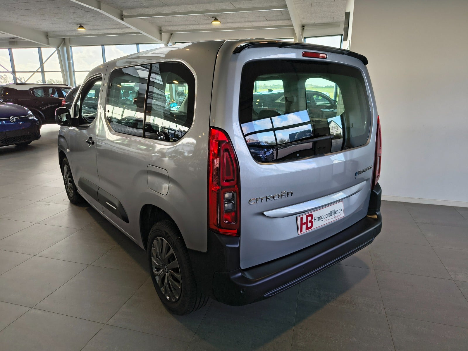 Sølv Citroën ë-Berlingo fra 2025