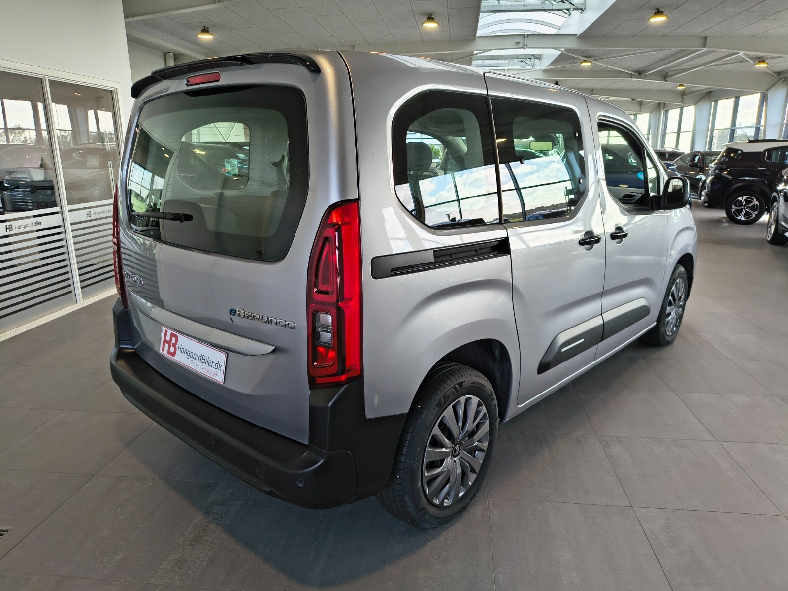 Sølv Citroën ë-Berlingo fra 2025