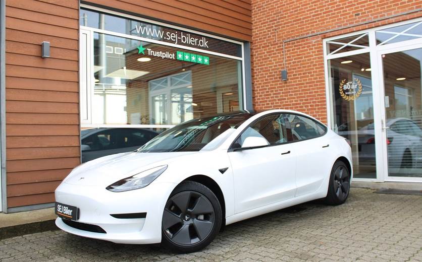 Tesla Model 3 Standard Range+ RWD