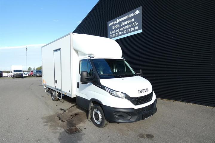 Hvid Iveco Daily fra 2021