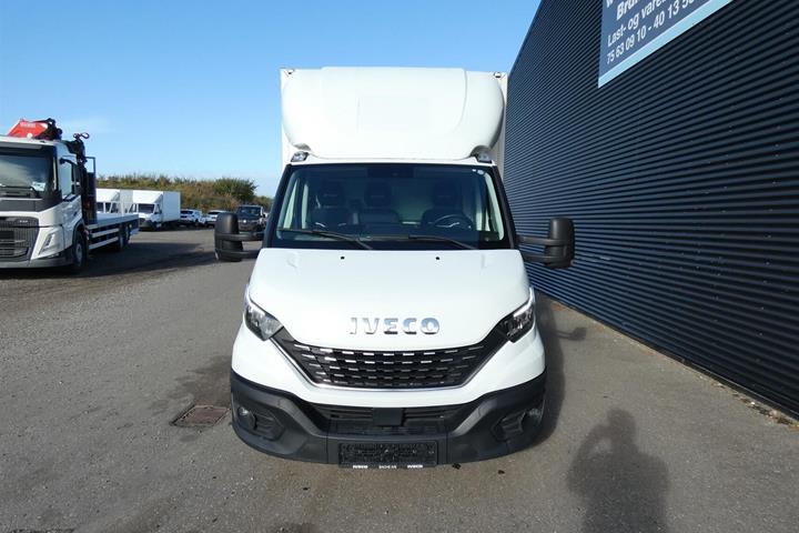 Hvid Iveco Daily fra 2021