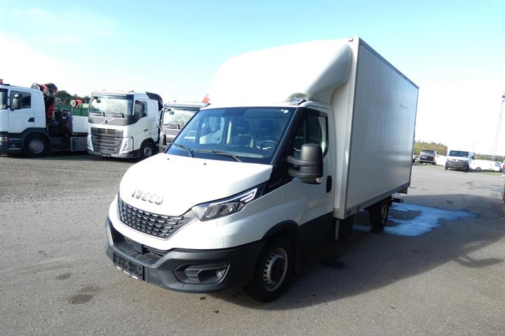 Hvid Iveco Daily fra 2021