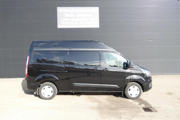 Sort Ford Transit Custom 320 L2 fra 2023