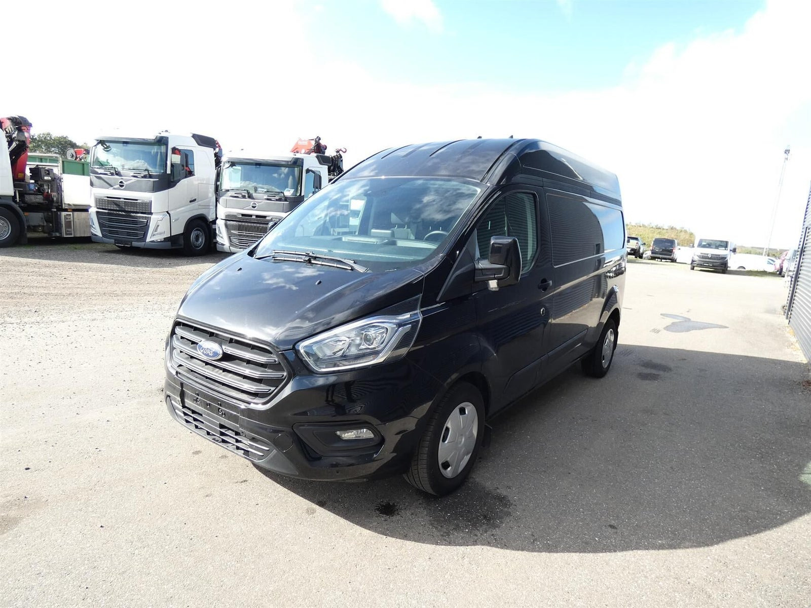 Sort Ford Transit Custom 320 L2 fra 2023