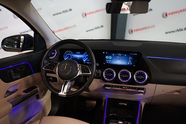 Grå Mercedes EQA250 fra 2025
