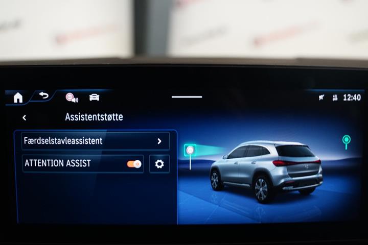 Grå Mercedes EQA250 fra 2025
