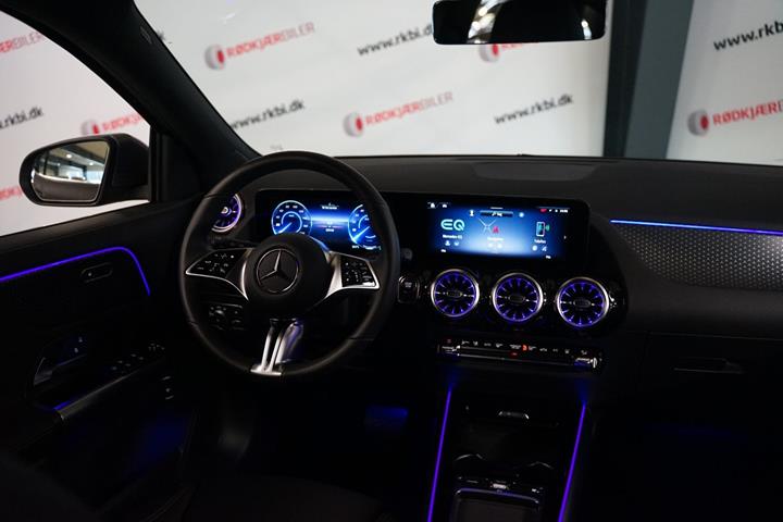 Grå Mercedes EQA250+ fra 2025
