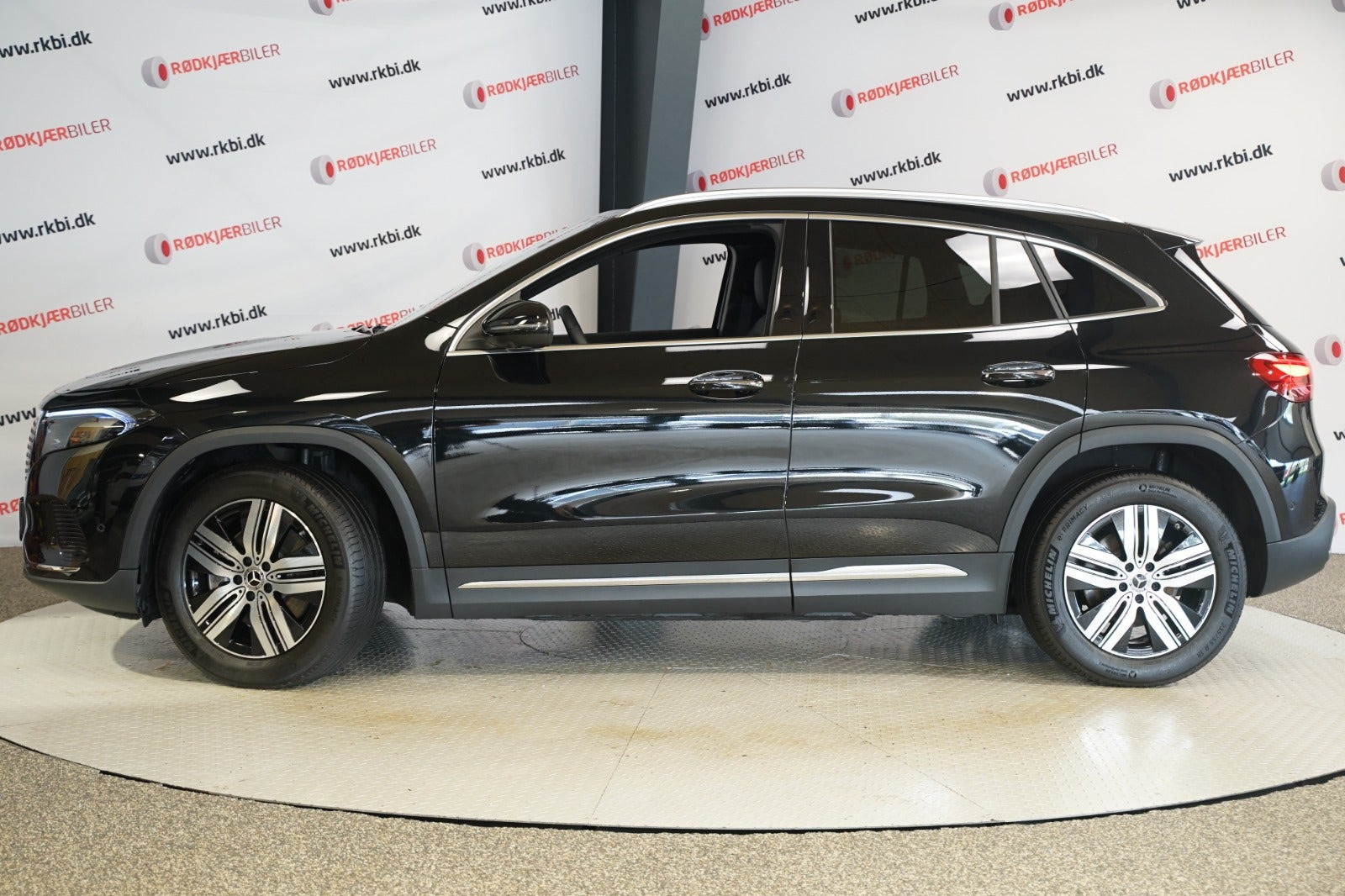Sort Mercedes EQA250+ fra 2025