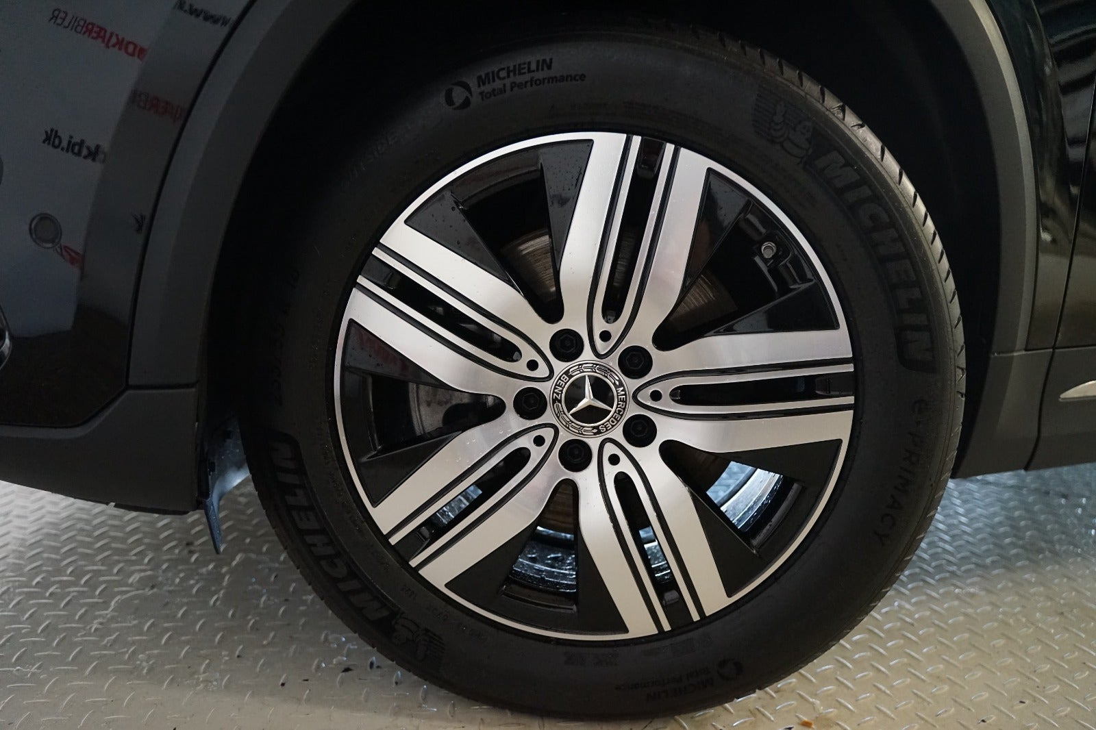 Sort Mercedes EQA250+ fra 2025