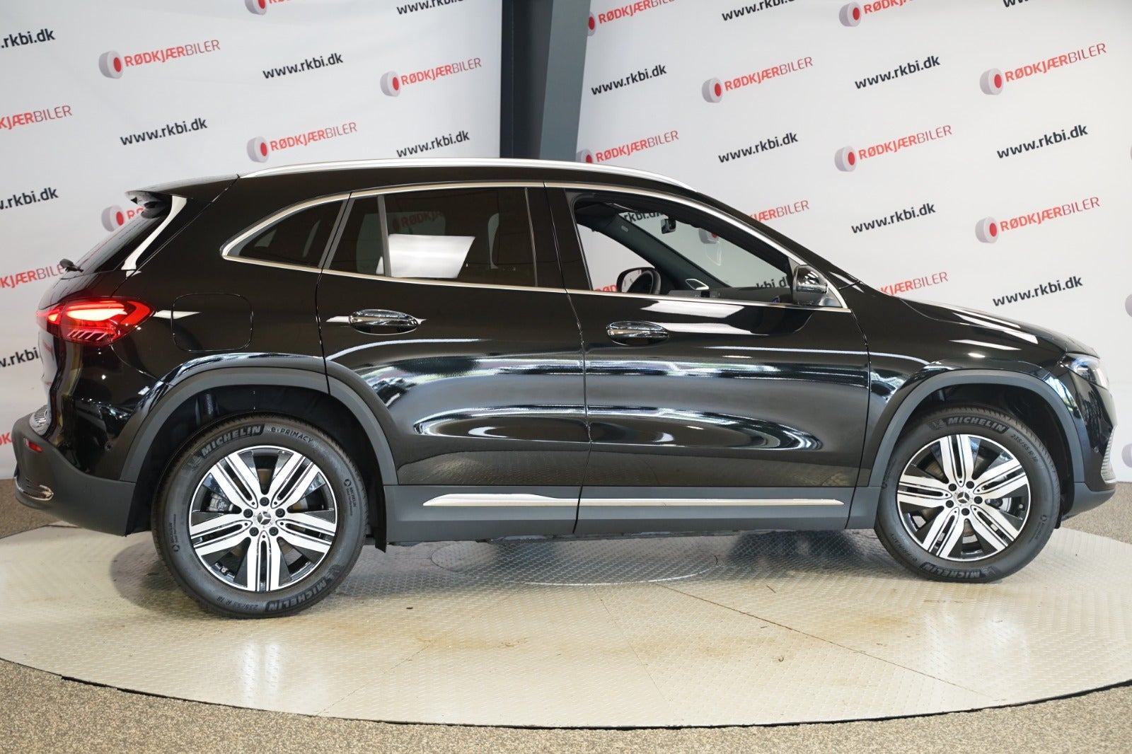 Sort Mercedes EQA250+ fra 2025
