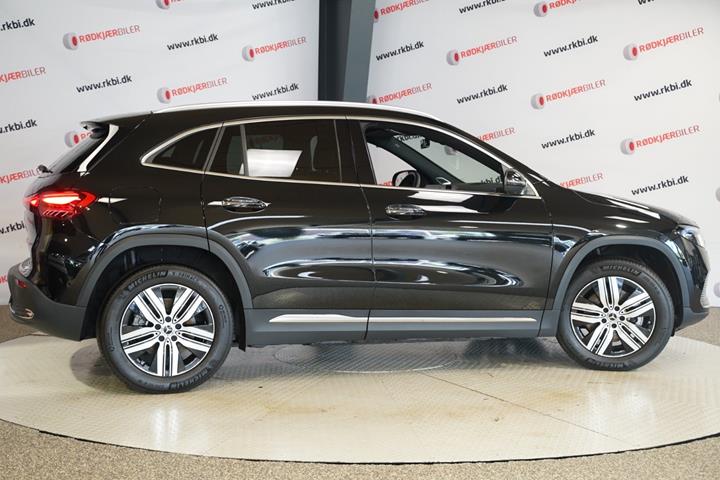 Sort Mercedes EQA250+ fra 2025