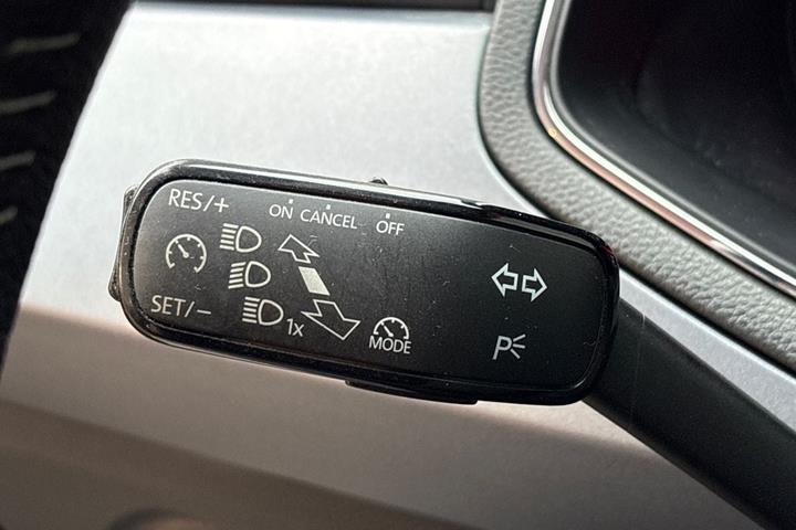 Grå Seat Arona fra 2018