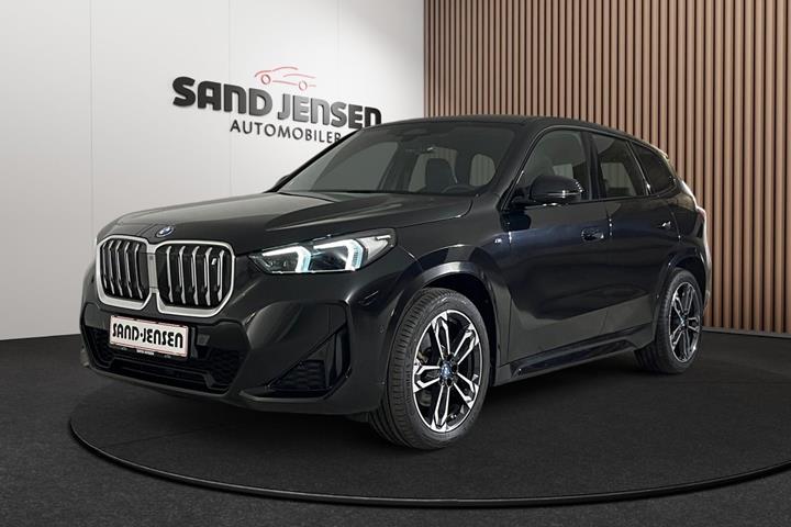 Sort BMW iX1 fra 2023