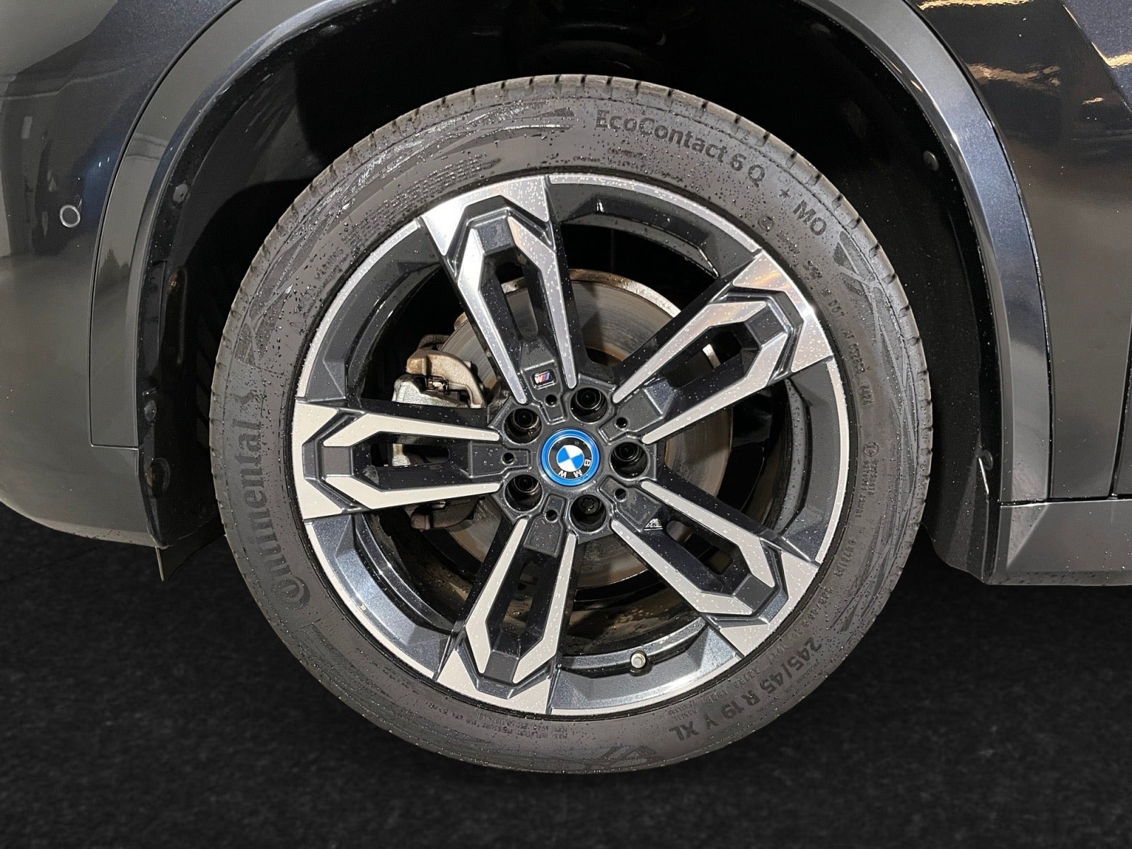 Sort BMW iX1 fra 2023