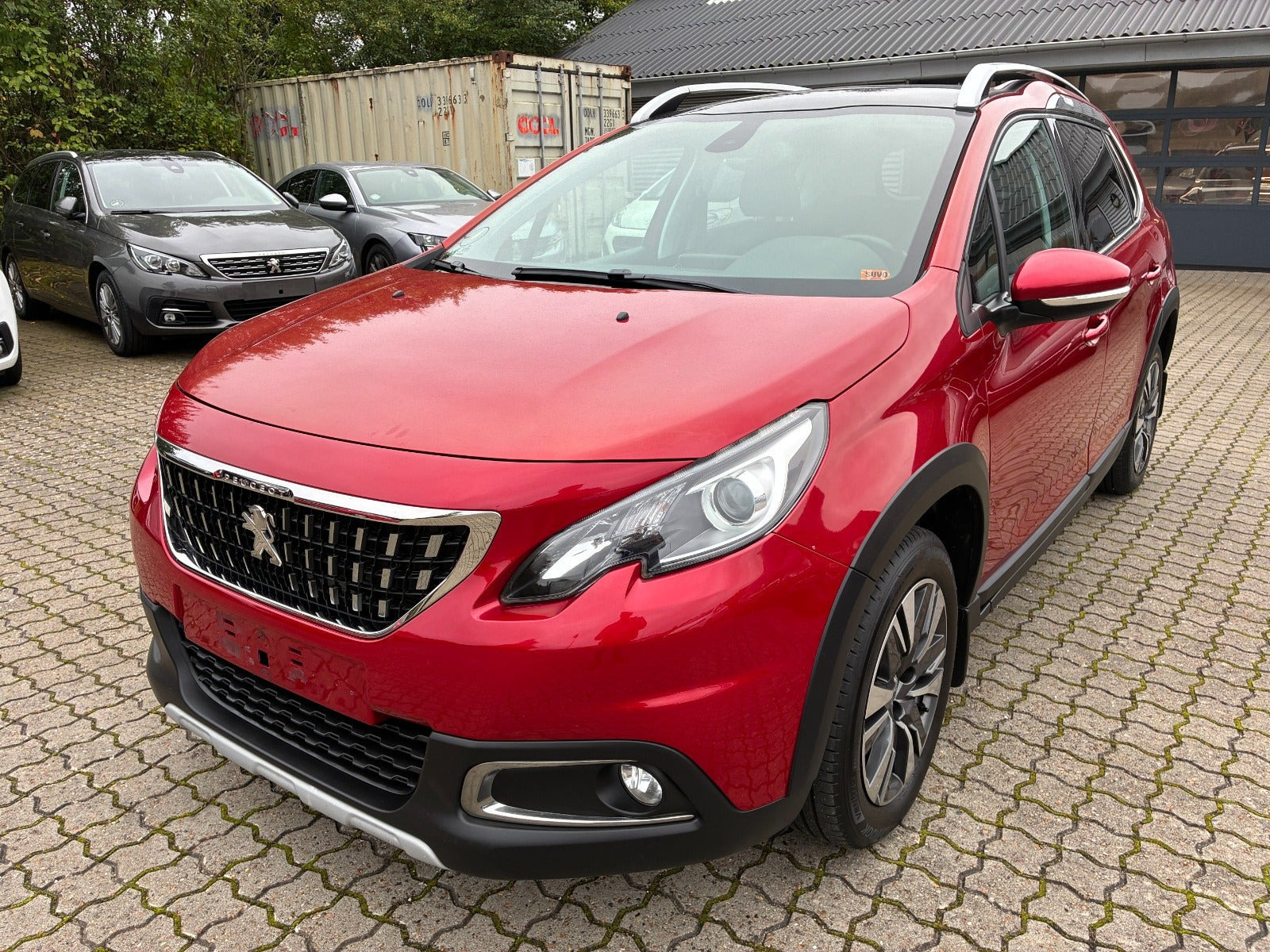 Peugeot 2008 1,5 BlueHDi 100 Allure Sky