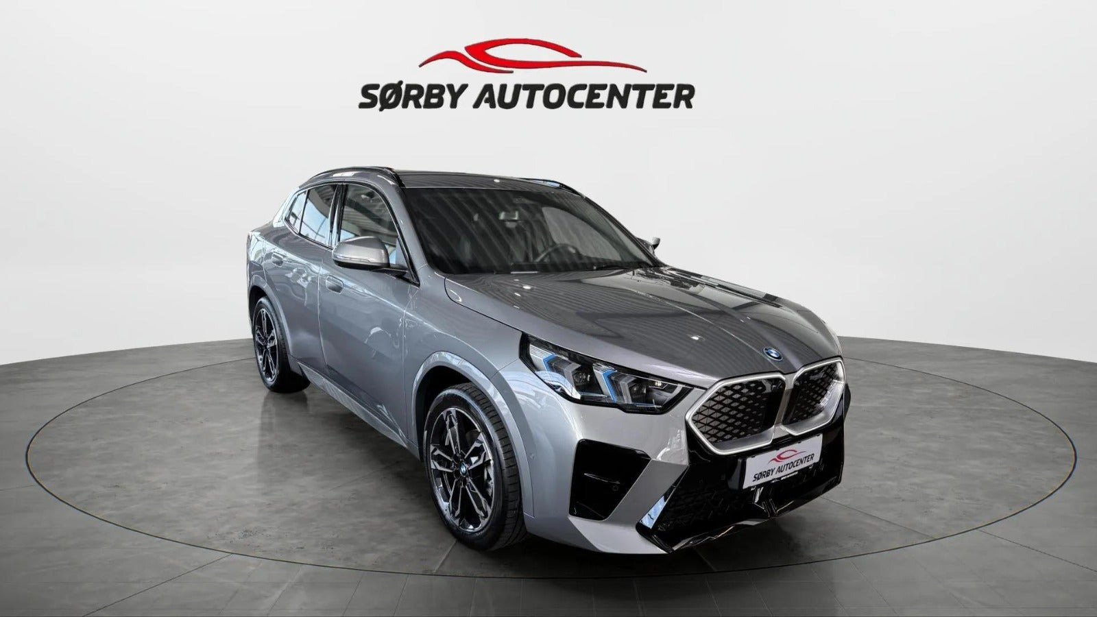 Grå BMW iX2 fra 2026