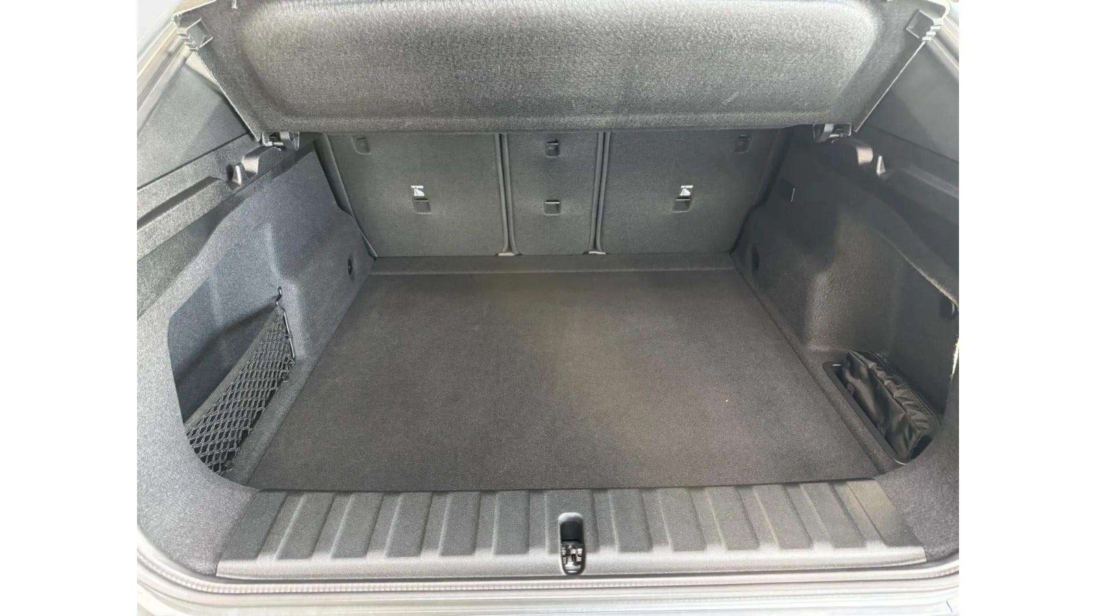 Grå BMW iX2 fra 2026