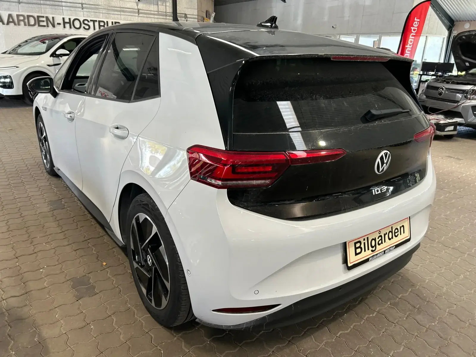Hvid VW ID.3 fra 2023