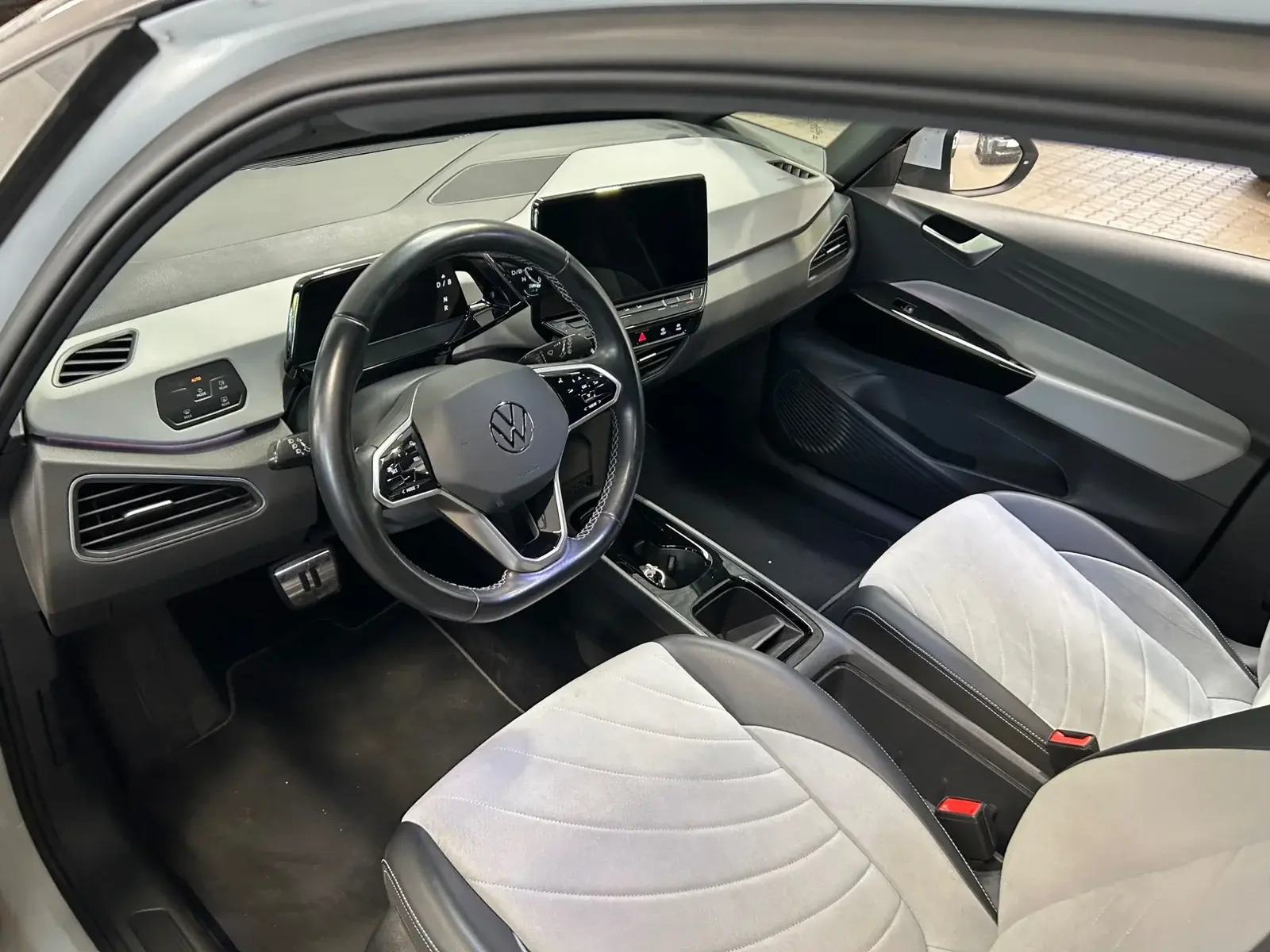 Hvid VW ID.3 fra 2023