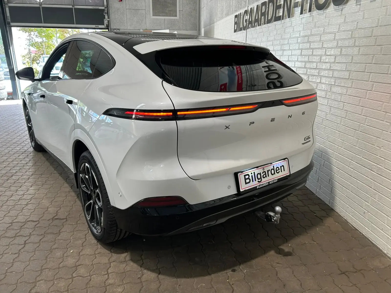Hvid Xpeng G6 fra 2026