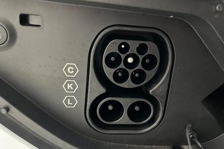 Hvid Xpeng G6 fra 2026