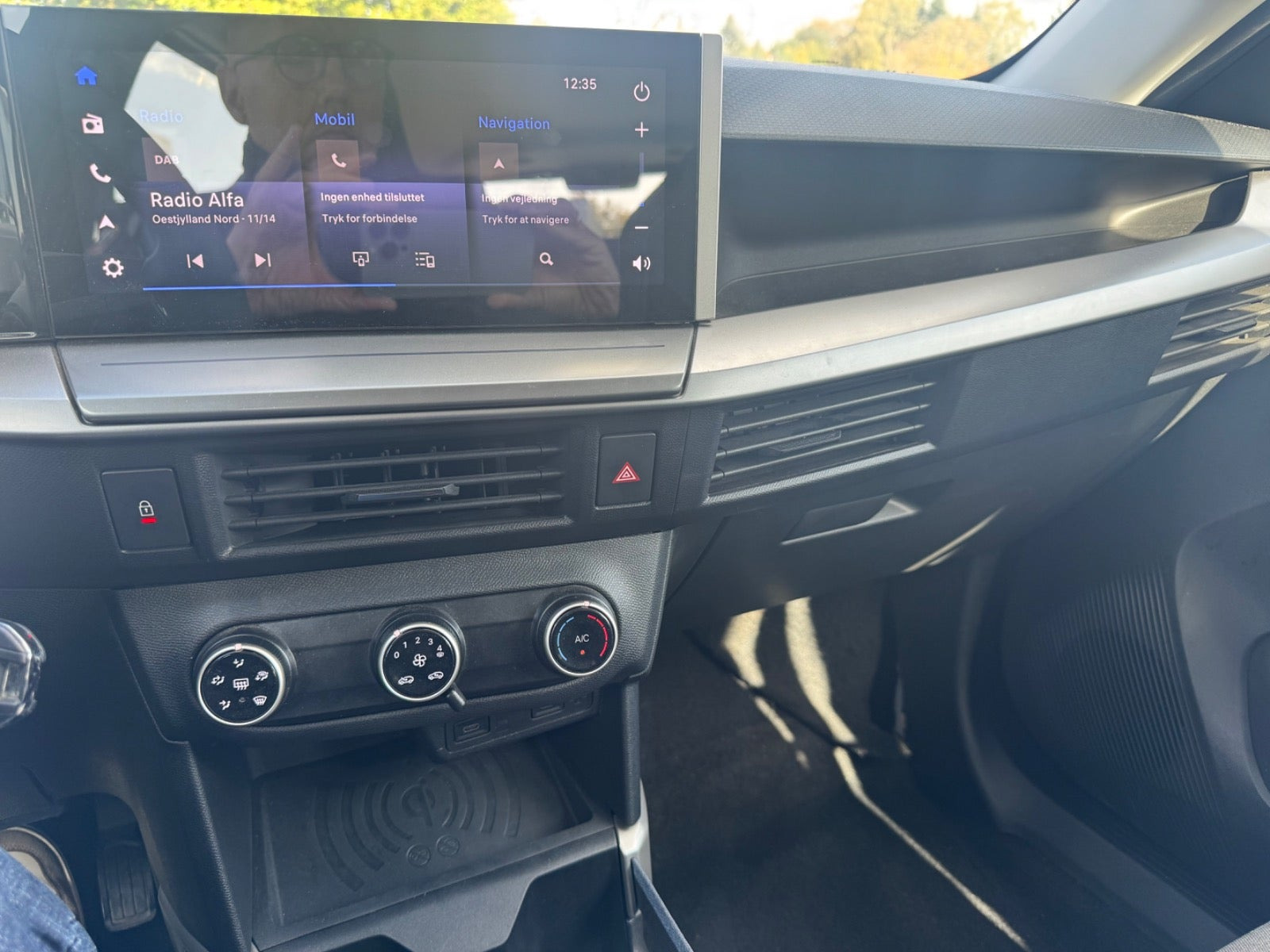 Sort Opel Frontera fra 2025